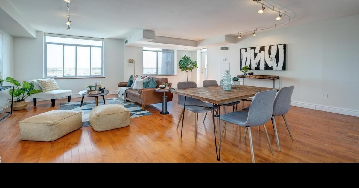 Distillery District and Deer Park condos sale prices