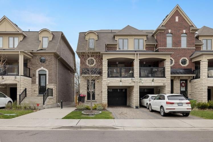 Open House Tour a 1.9M lakefront house in Grimsby