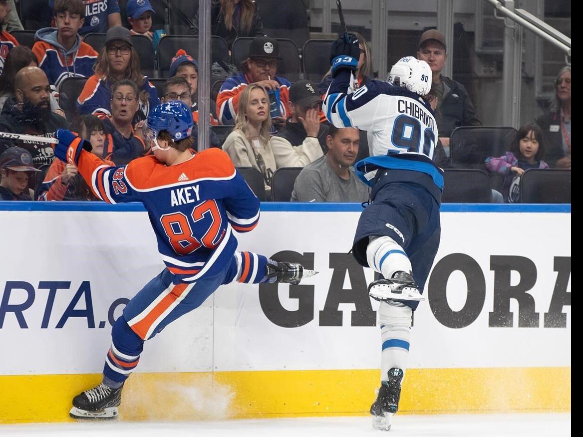 Young Stars Beau Akey scores first goal with Edmonton Oilers in 3