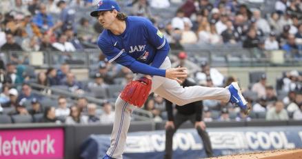Jays vs Yankees: Kevin Gausman ejected in third inning