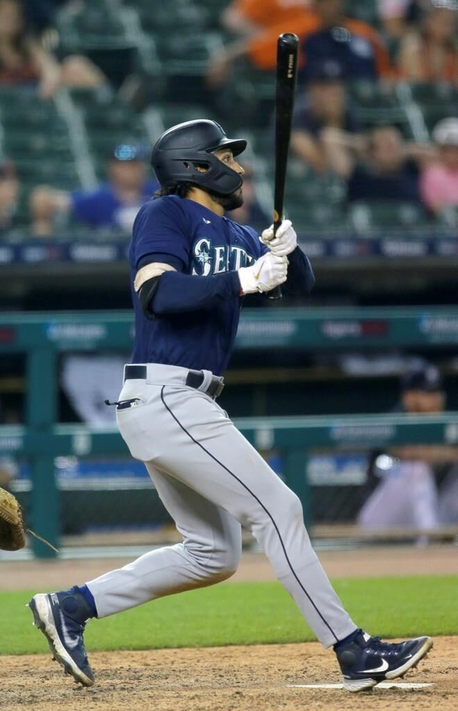 Fraley's catch, single in 11th leads M's over Tigers 9-6