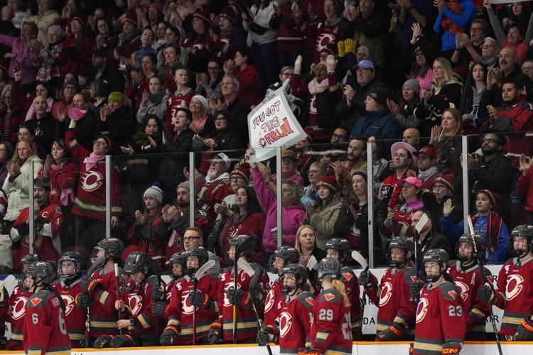 Charge head coach Carla MacLeod returns to bench to #39 overwhelming