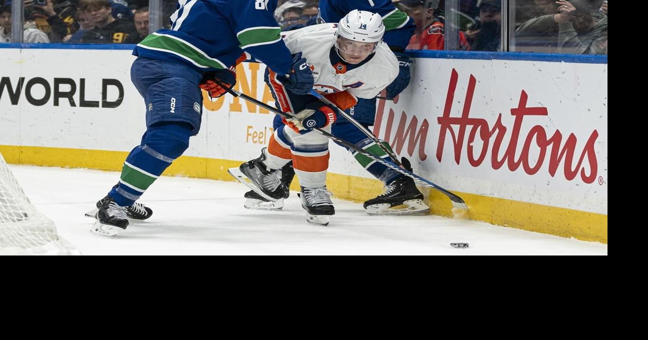 Canucks fall short in trying to win consecutive home games for first time this season