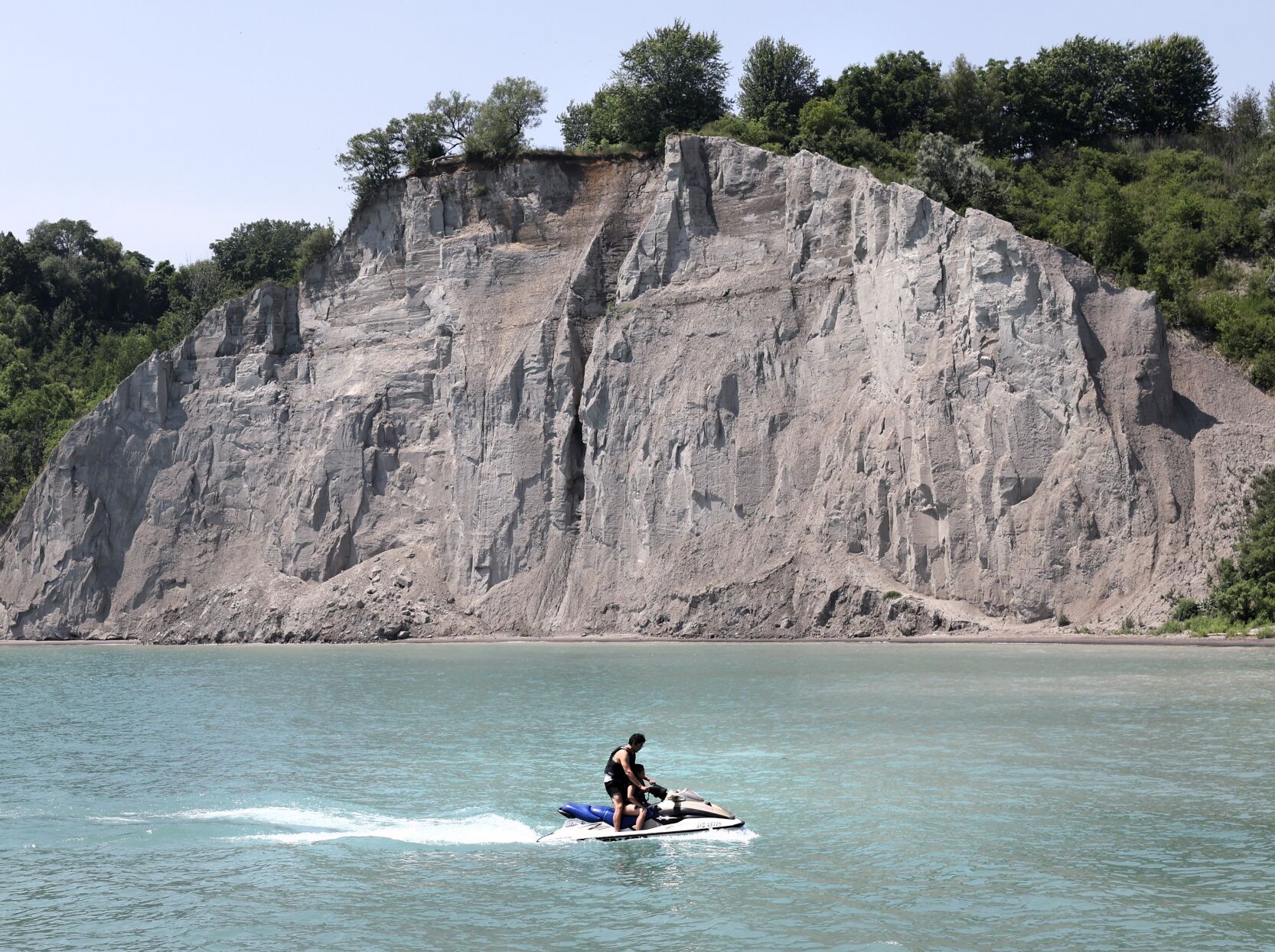 Bluffers Park Parking