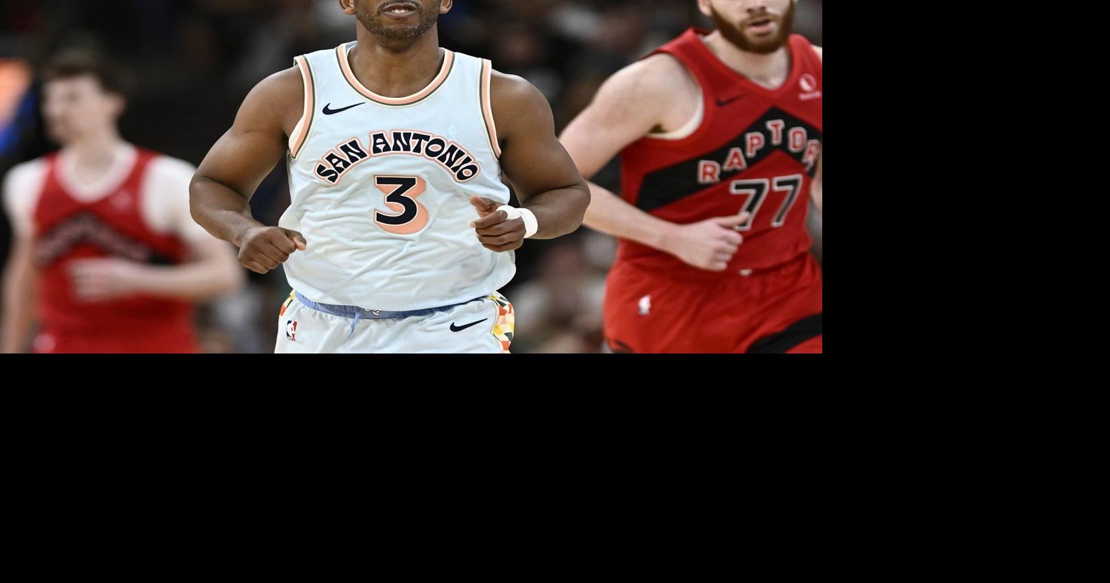 Report: Raptors avoid luxury tax with three-team deal for veteran guard Chris Paul