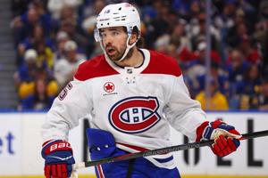 Alex Newhook steps up for Canadiens with a pair of goals in Montreal's Game 2 victory