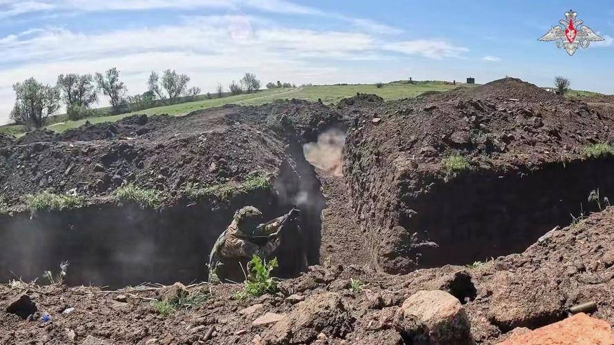 Russia launches smallest nighttime attack on Ukraine in months in run-up to possible peace talks