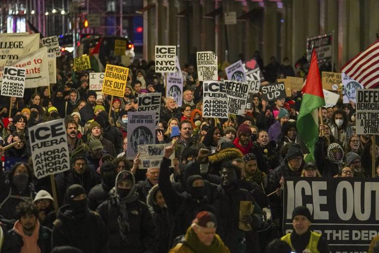 ICE officer kills a Minneapolis driver in a deadly start to Trump's ...
