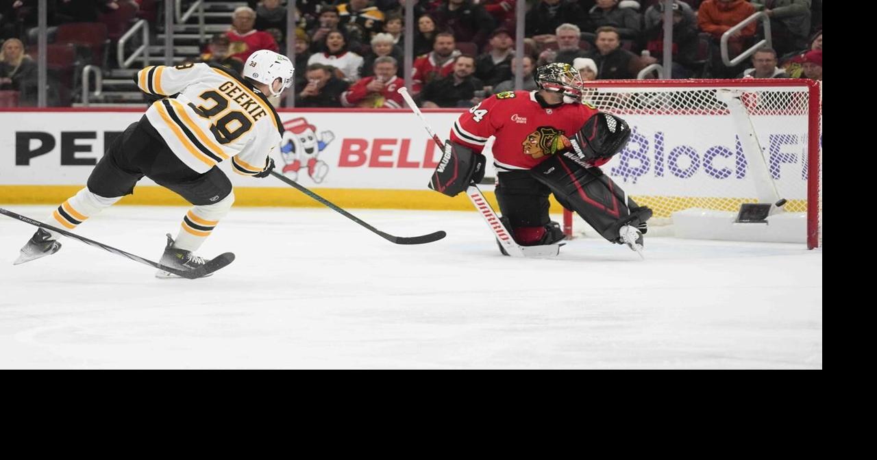 Bruins defeat Blackhawks 4-2 for third consecutive win