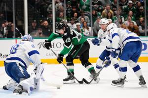 Hagel scores 6th winning goal, Vasilevskiy stops 19 shots to lead Lightning past Stars 4-1
