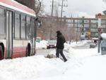危険な歩道、多額の雪だるま、TTC遅延:バックツーバックの吹雪後のフラストレーションブランケットトロント