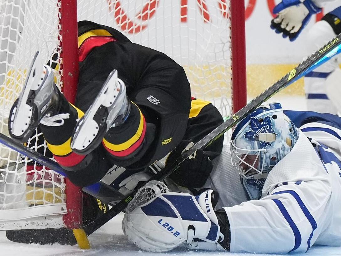 Maple Leafs 4 Canucks 1: Tired team, tired season