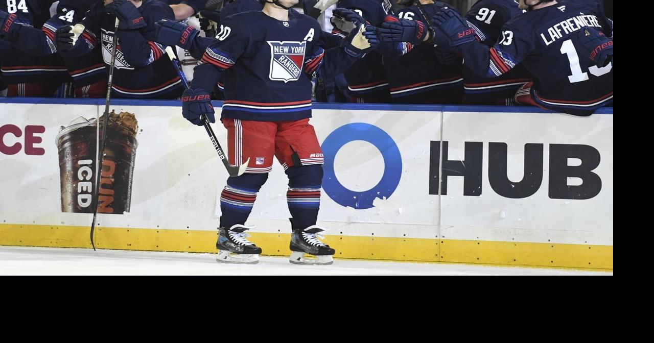 Artemi Panarin scores twice as the Rangers beat the Islanders 5-2