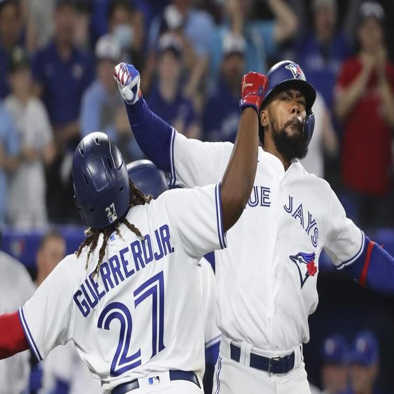 Blue Jays thrill Opening Day crowd with historic comeback
