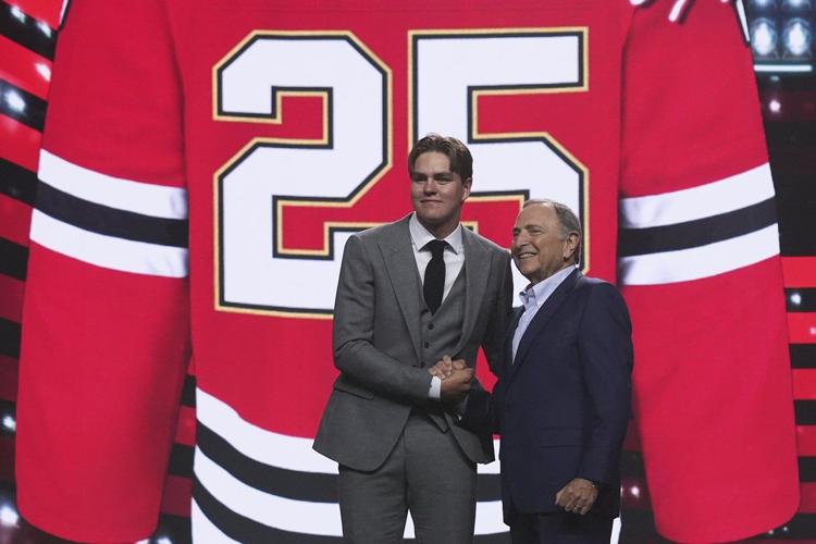 Blackhawks agree to 3-year, entry-level deal with No. 3 overall pick Anton Frondell