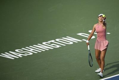 Emma Raducanu and Leylah Fernandez reach the semifinals in Washington