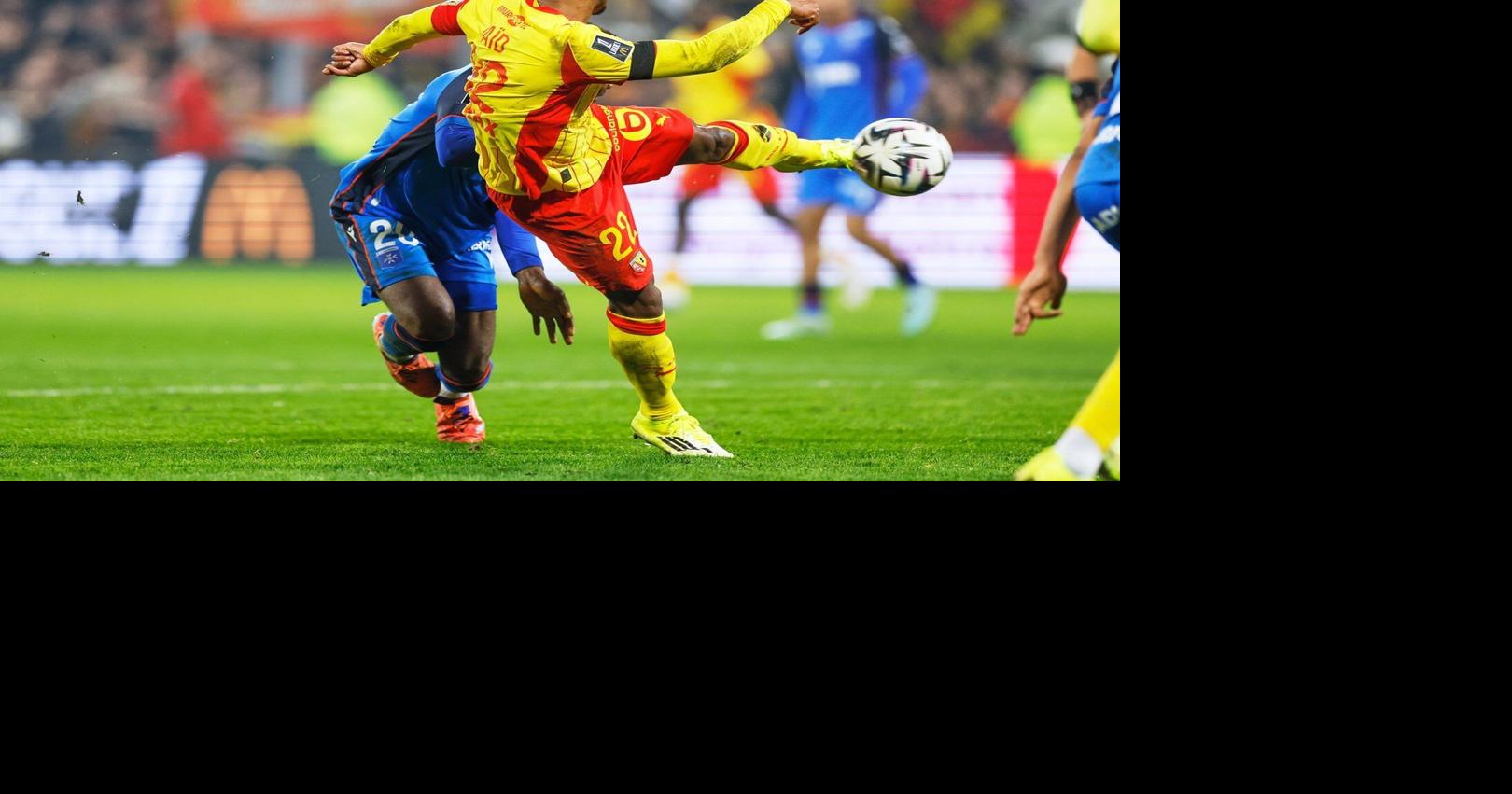 Wesley Saïd leads Ligue 1 leader Lens to 10th straight win