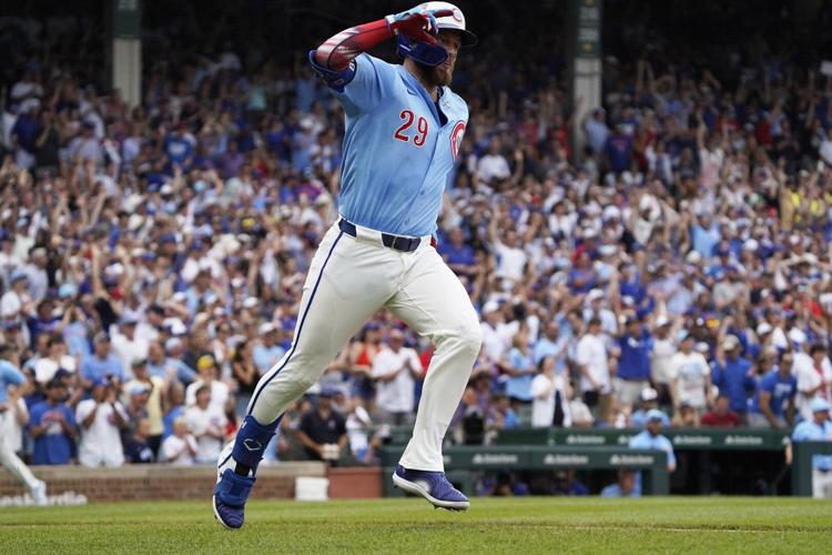 Cubs break franchise record with 8 home runs, 3 by Michael Busch