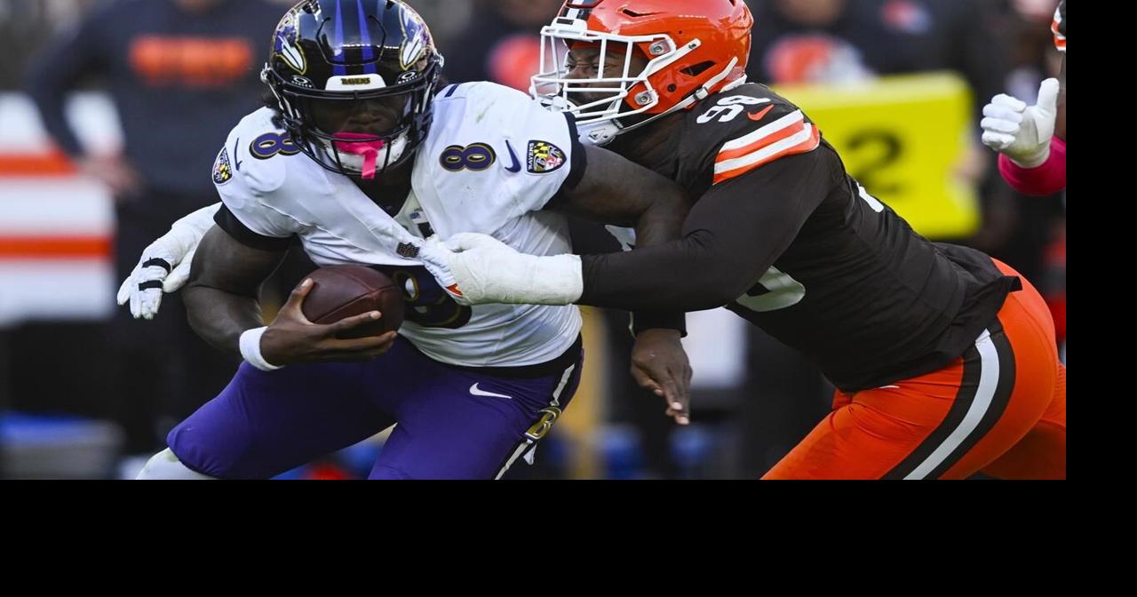 Newly acquired Za'Darius Smith will report to Lions on Friday