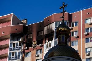 Russian aerial strikes snarl traffic on 3 Kyiv bridges in a new disruption tactic