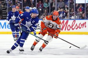 Matthews noncommittal on future with Maple Leafs; Berube confident he'll return