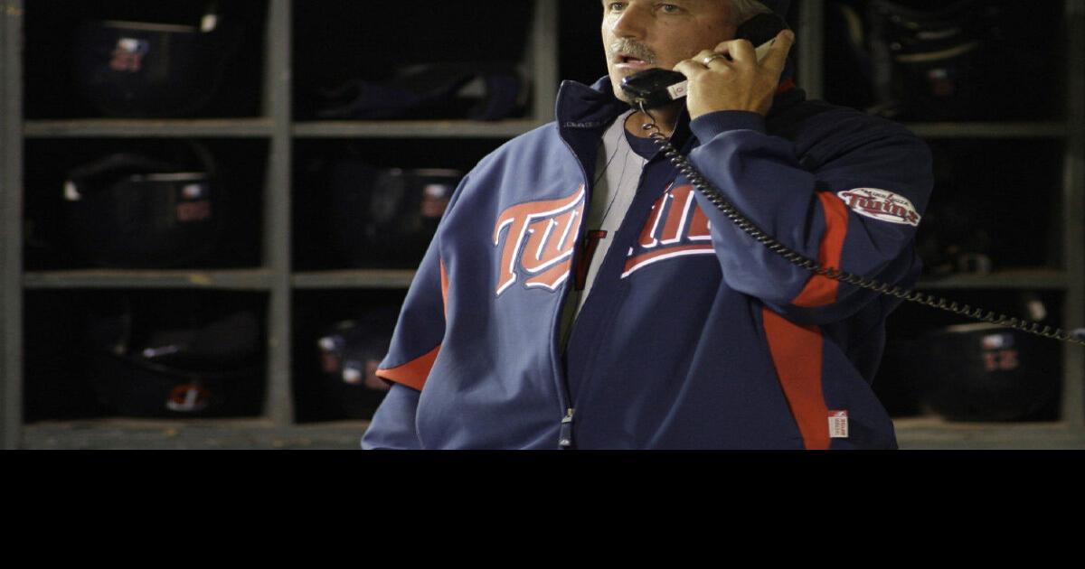 Dugout phone gets pulled from ballparks after deal with TMobile