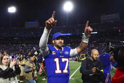 Josh Allen rallies Bills from 15-point deficit in 41-40 season-opening thriller over Ravens