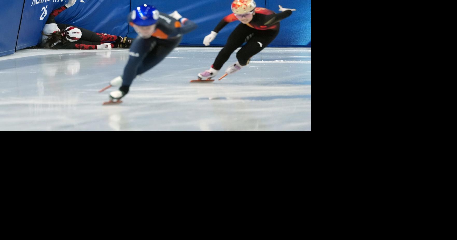 Courtney Sarault’s fight for five ends on a crack in the ice