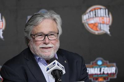 Heat owner Micky Arison never sought the spotlight. The Basketball Hall of Fame called anyway
