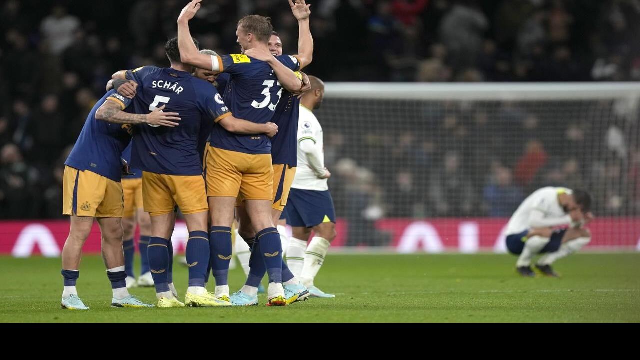 Wolves damage Tottenham's top-4 hopes with 1-0 win in EPL