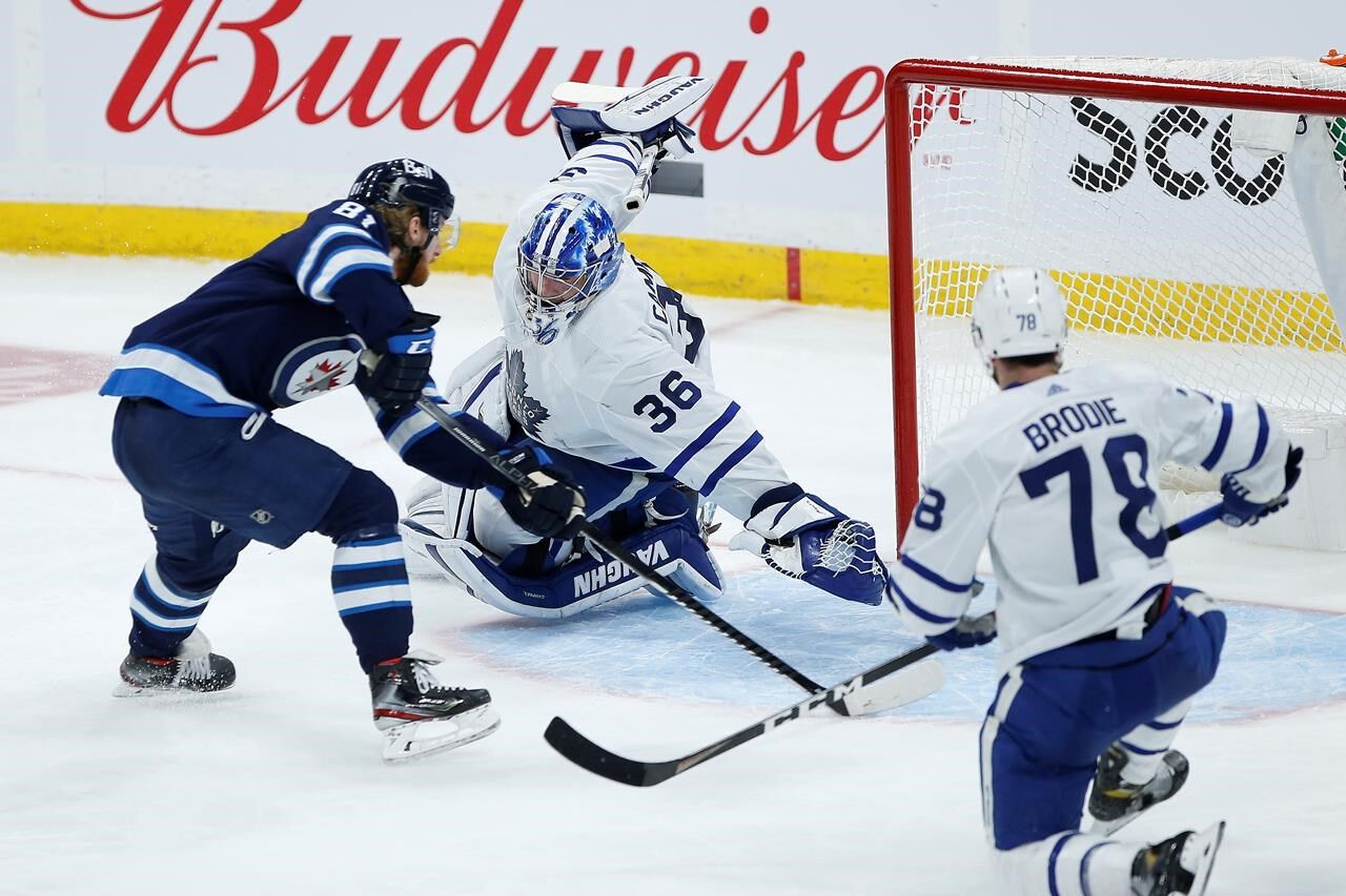 Connor scores twice Jets beat Leafs in regular season finale