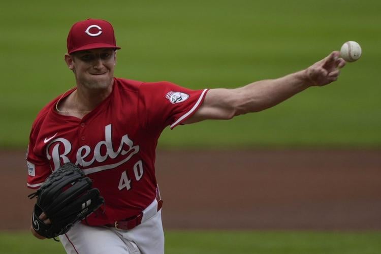 Reds beat Marlins 6-0, earn split in four-game series