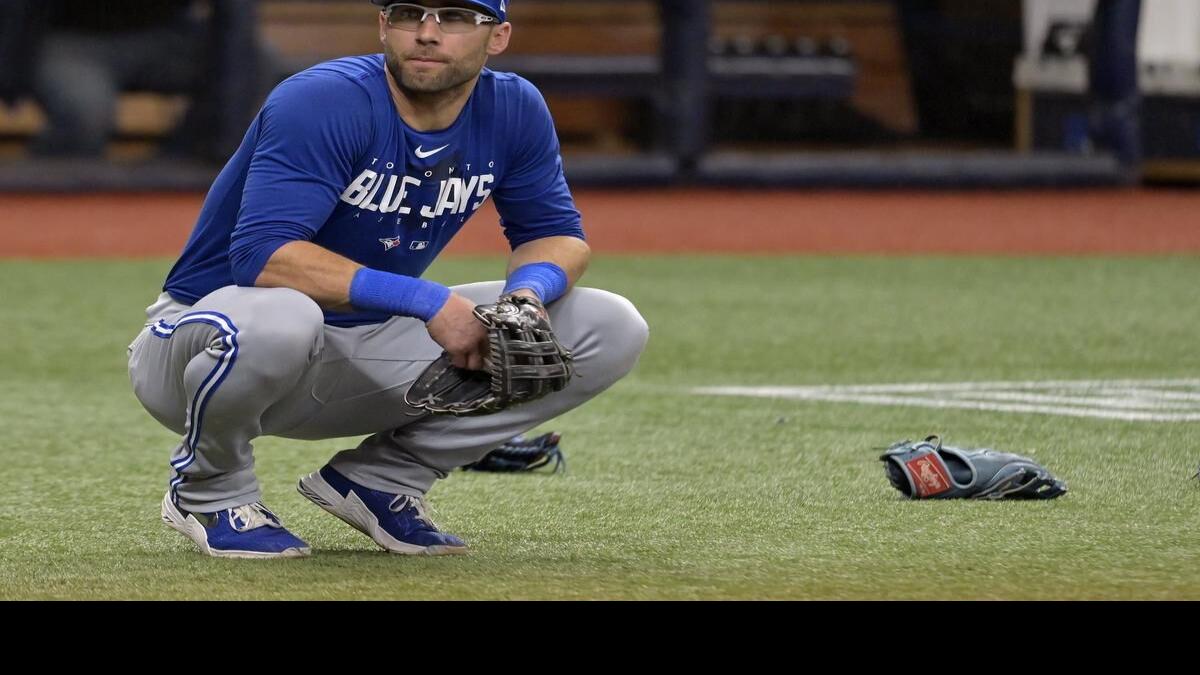 Blue Jays' Kiermaier prioritizing AL East, playing on grass in