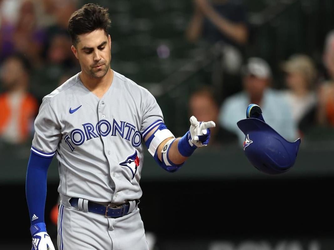 Blue Jays acquire Whit Merrifield from Royals at MLB trade deadline