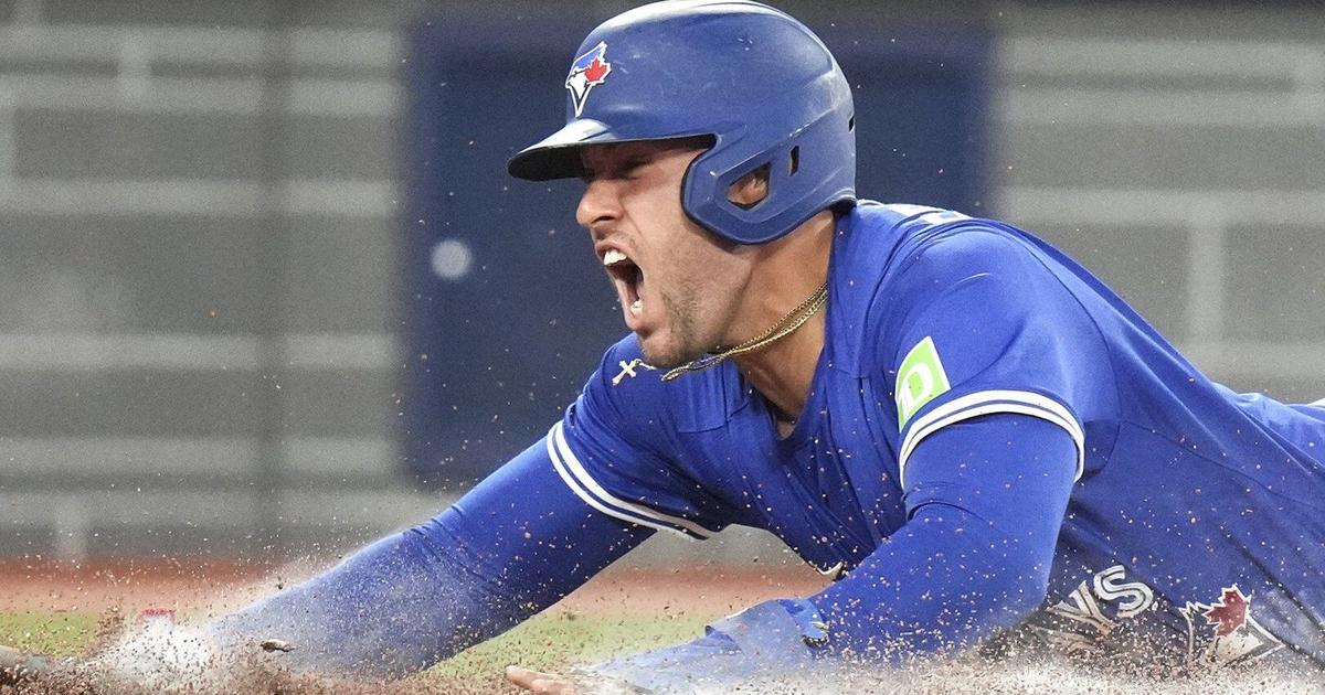Barger keys three-run eighth inning as Blue Jays come back for 9-8 win over Twins
