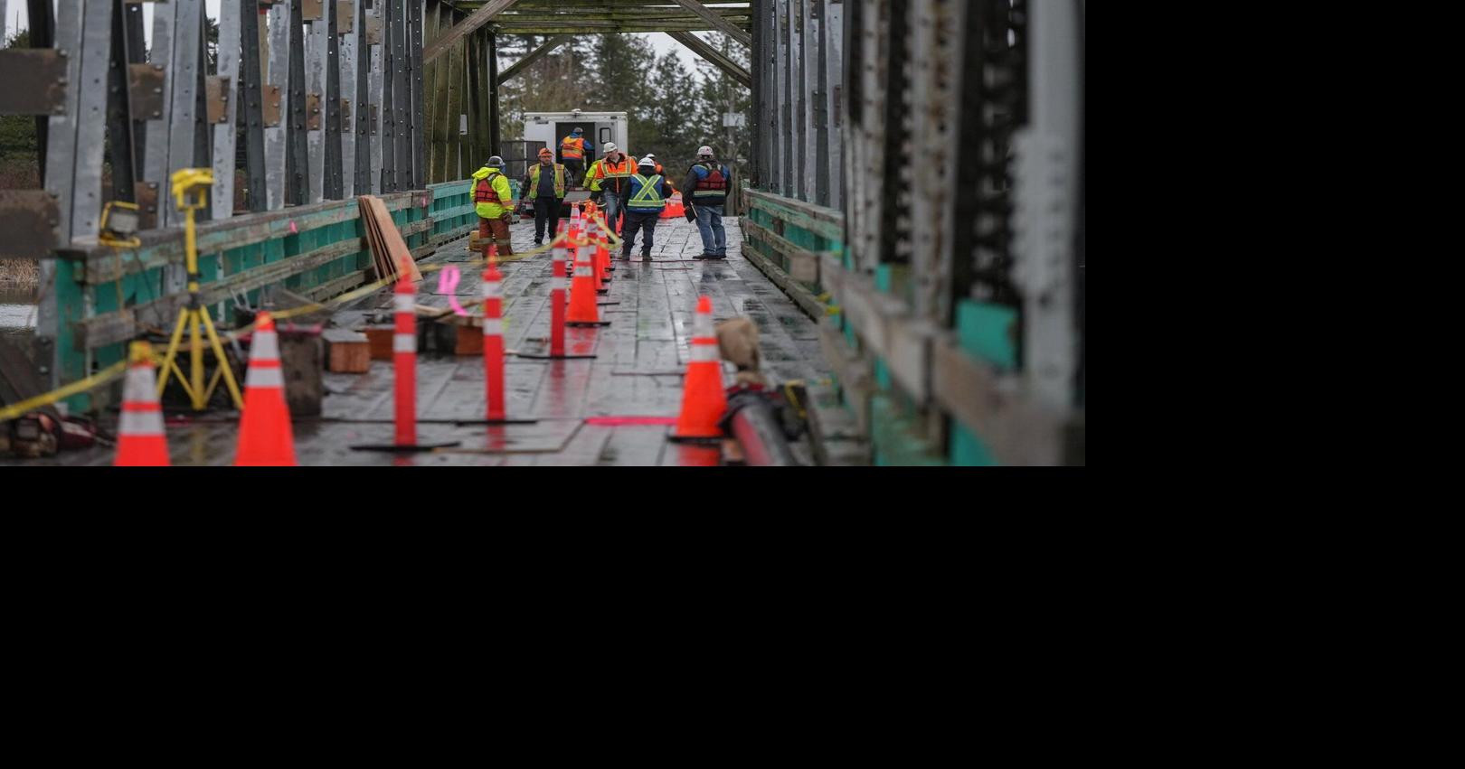 Union for hundreds of Metro Vancouver workers announce ban on overtime work