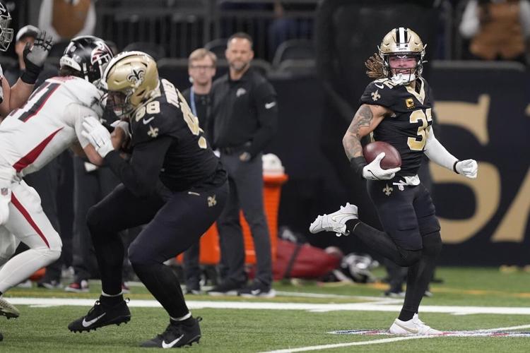 Saints players defy their own coaches and score from kneel-down formation, angering the Falcons