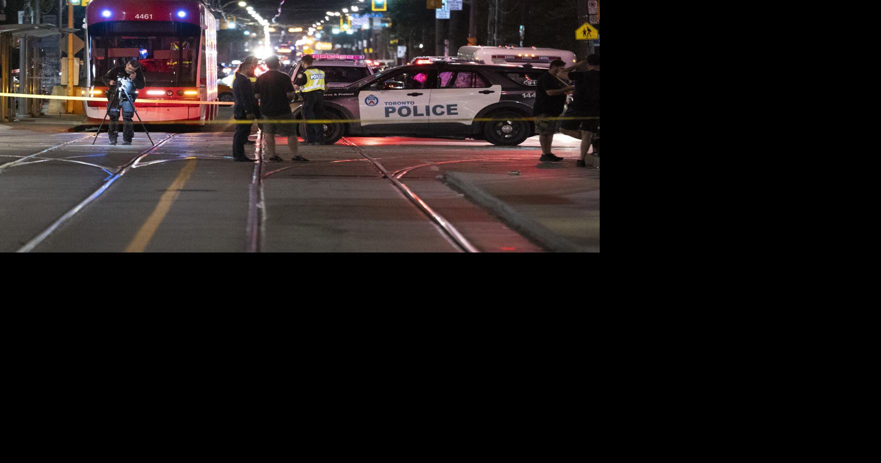 Toronto off-duty police officer shot, man arrested downtown