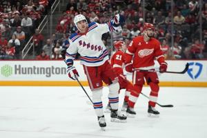 Kreider gives Rangers 4-3 win over Red Wings to extend Eastern Conference lead
