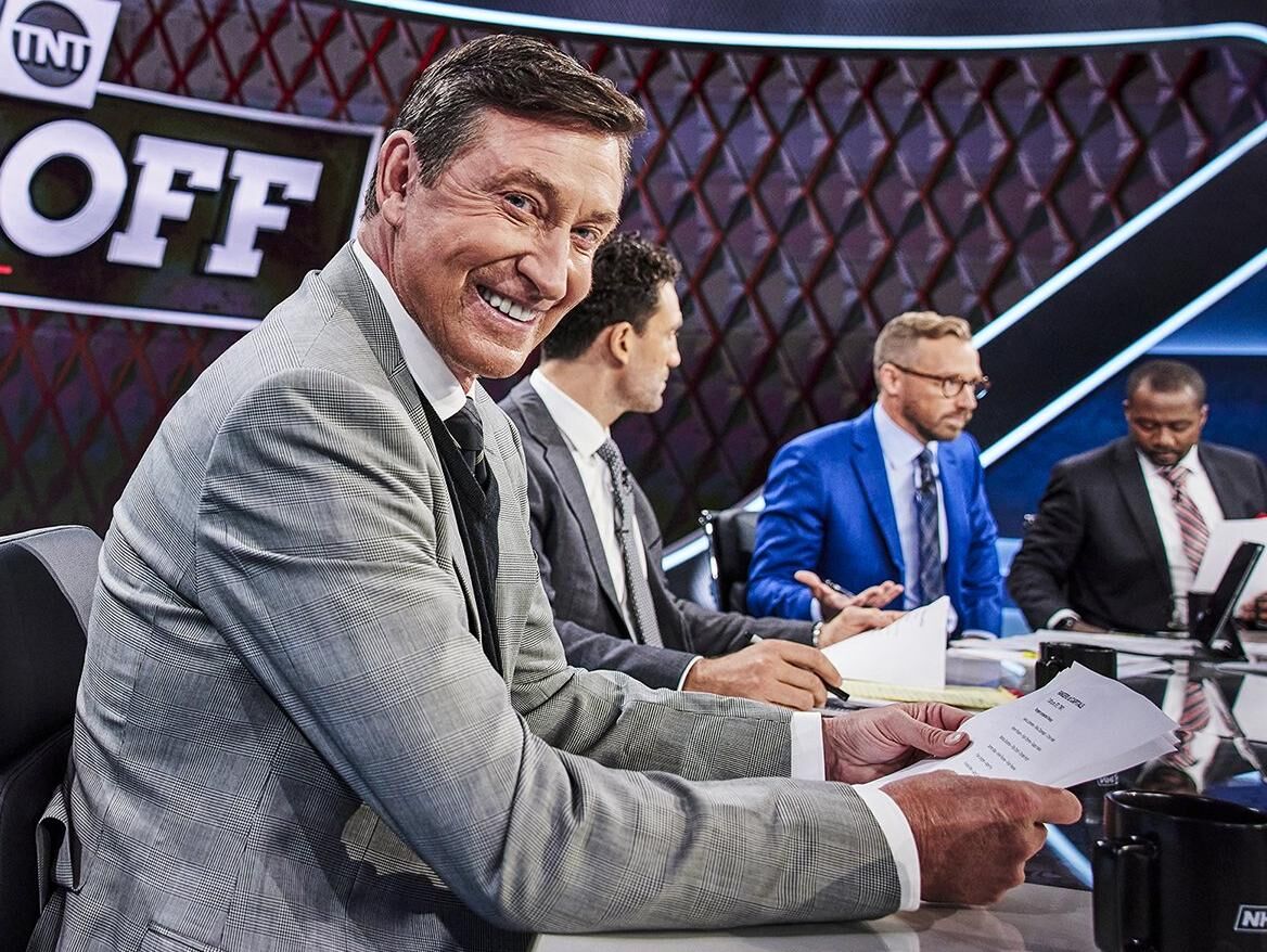 Wayne Gretzky predicts another first-round exit for Leafs