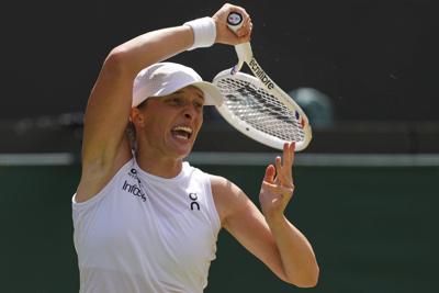 Iga Swiatek beats Liudmila Samsonova to reach the Wimbledon semifinals for the first time
