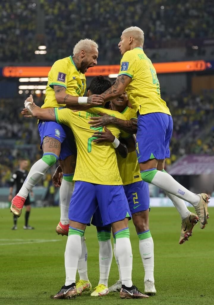 Neymar returns as Brazil rediscovers its World Cup groove - The San Diego  Union-Tribune