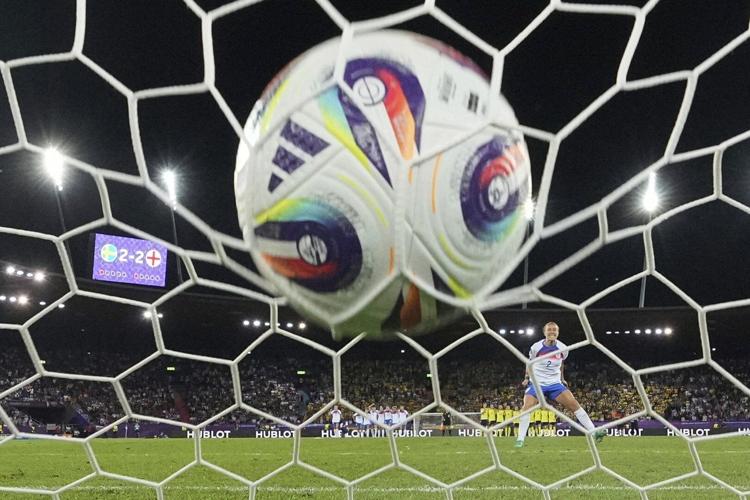 Photo highlights from the quarterfinals of the Women's Euro 25 soccer tournament