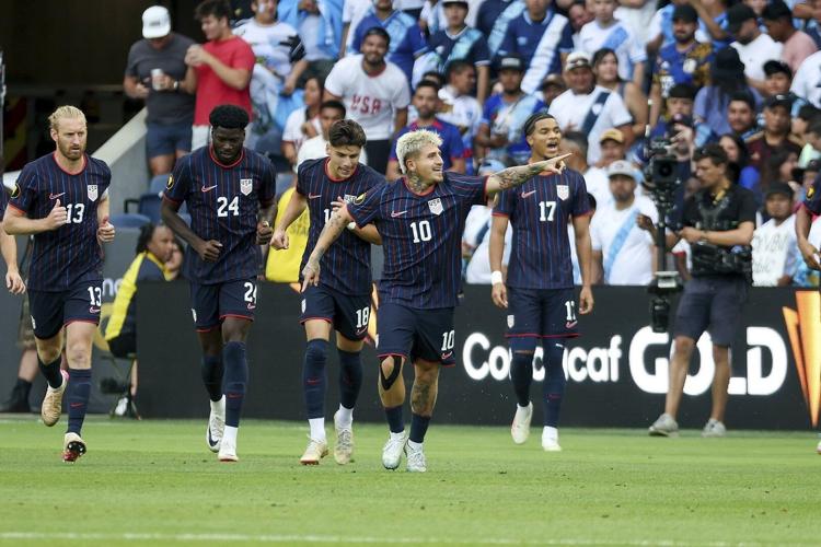 Pochettino says pro-visitor crowd in St. Louis was `like to play in Guatemala'
