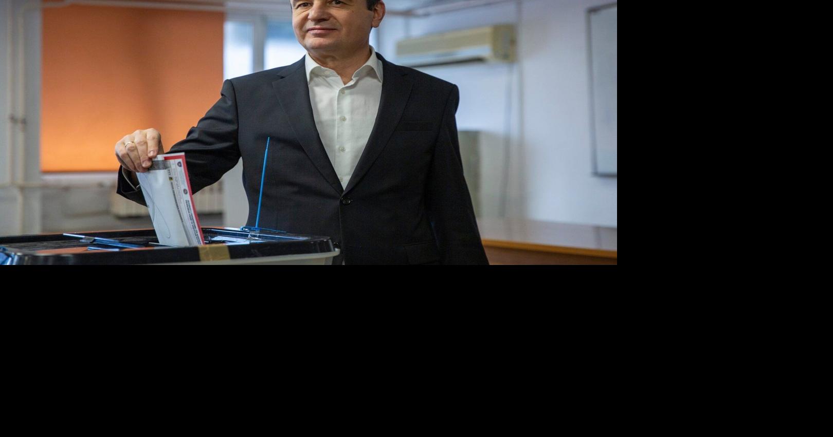 Kosovo’s new Parliament approves new government ending political deadlock