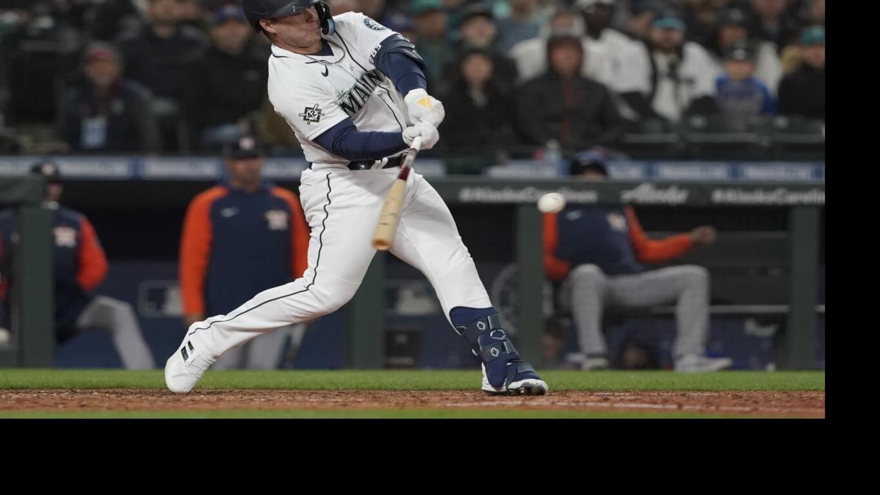 Frazier, Gonzales lead Mariners past Astros 11-1 in home opener - The  Columbian