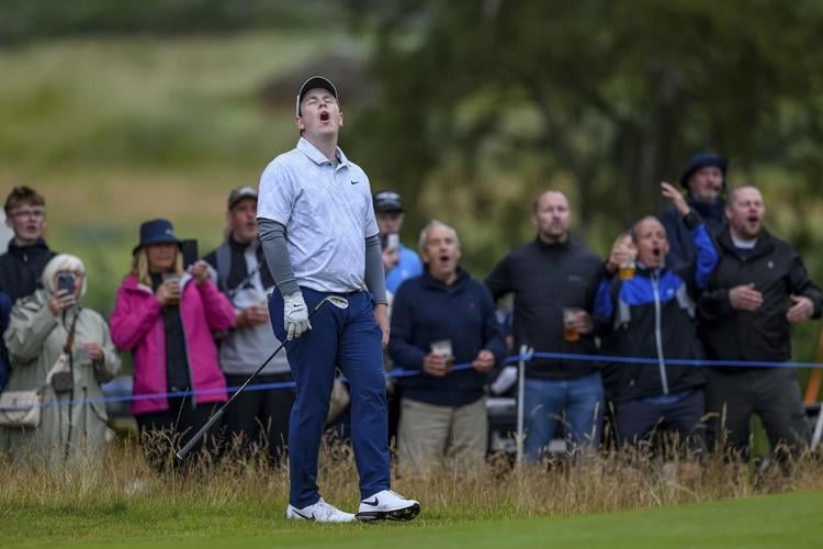 MacIntyre wins his national open in Scotland with birdie to beat Adam Scott