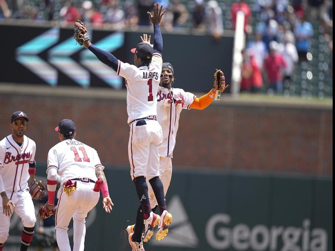 Schwarber hits 483-foot homer, 4 other Phillies go deep in 7-1 win over  Braves