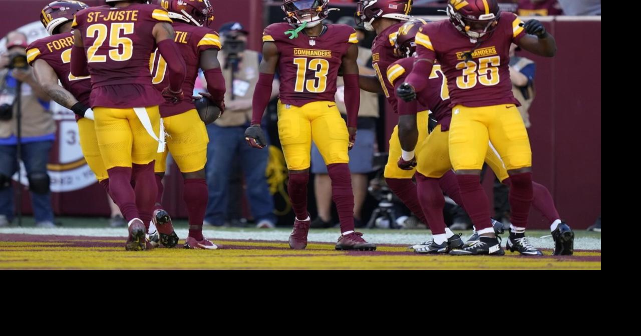Commanders lose Jayden Daniels to a rib injury in a 40-7 romp over the Panthers