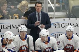 Seattle Kraken hire former Maple Leafs associate coach Lane Lambert
